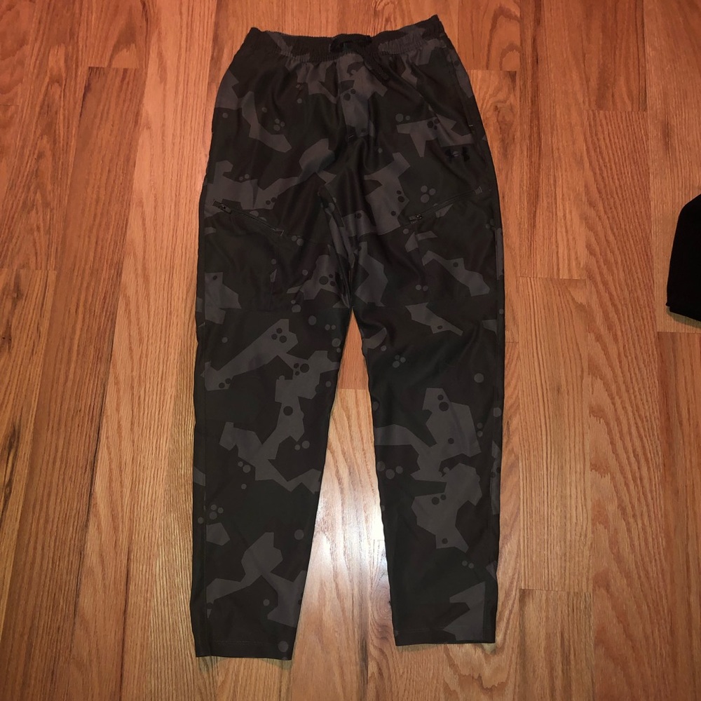 Boys Under Armour camouflage pants